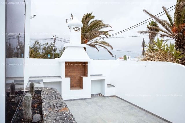 3 bedroom Finca/Country House for sale in Mozaga, Teguise with pool - € 600,000 (Ref: 9341831)