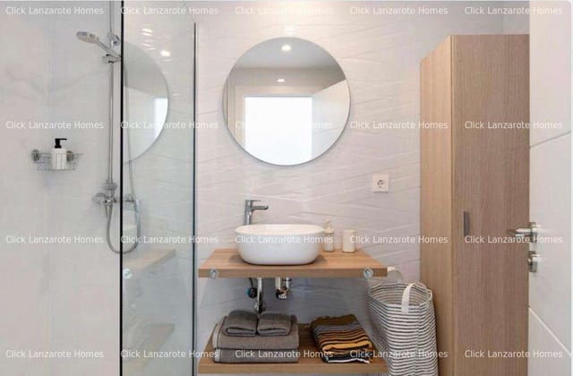 1 sypialnia Apartament do wynajęcia w Costa Teguise, Teguise z basenem - 2 250 € (Ref: 9452551)