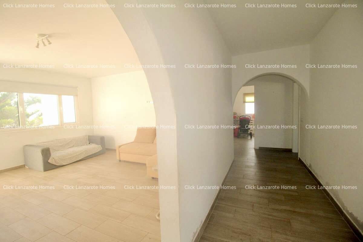 3 bedroom Finca/Country House for sale in Guime with garage - € 580,000 (Ref: 9542948)