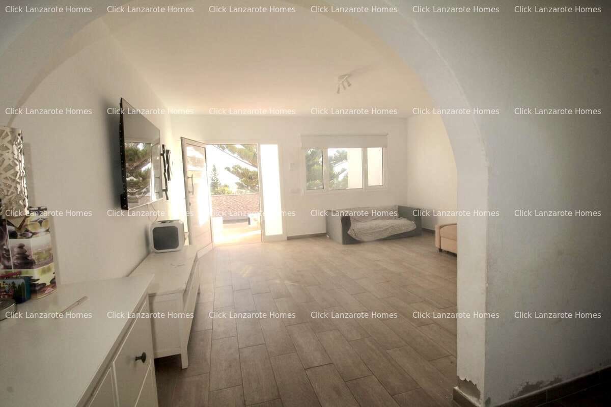 3 bedroom Finca/Country House for sale in Guime with garage - € 580,000 (Ref: 9542948)