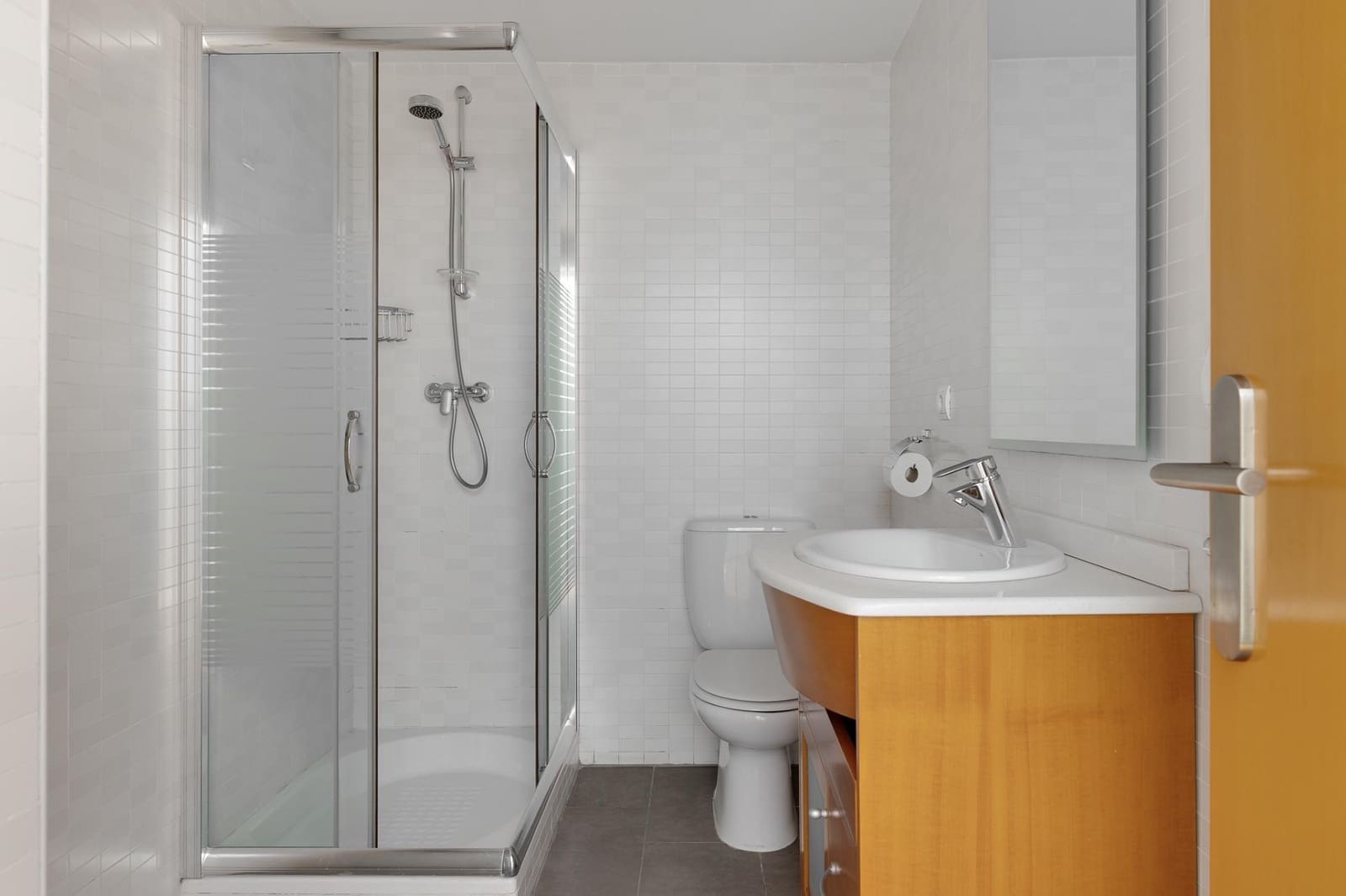 3 bedroom Townhouse for sale in Alicante / Alacant city with garage - € 690,000 (Ref: 10055329)