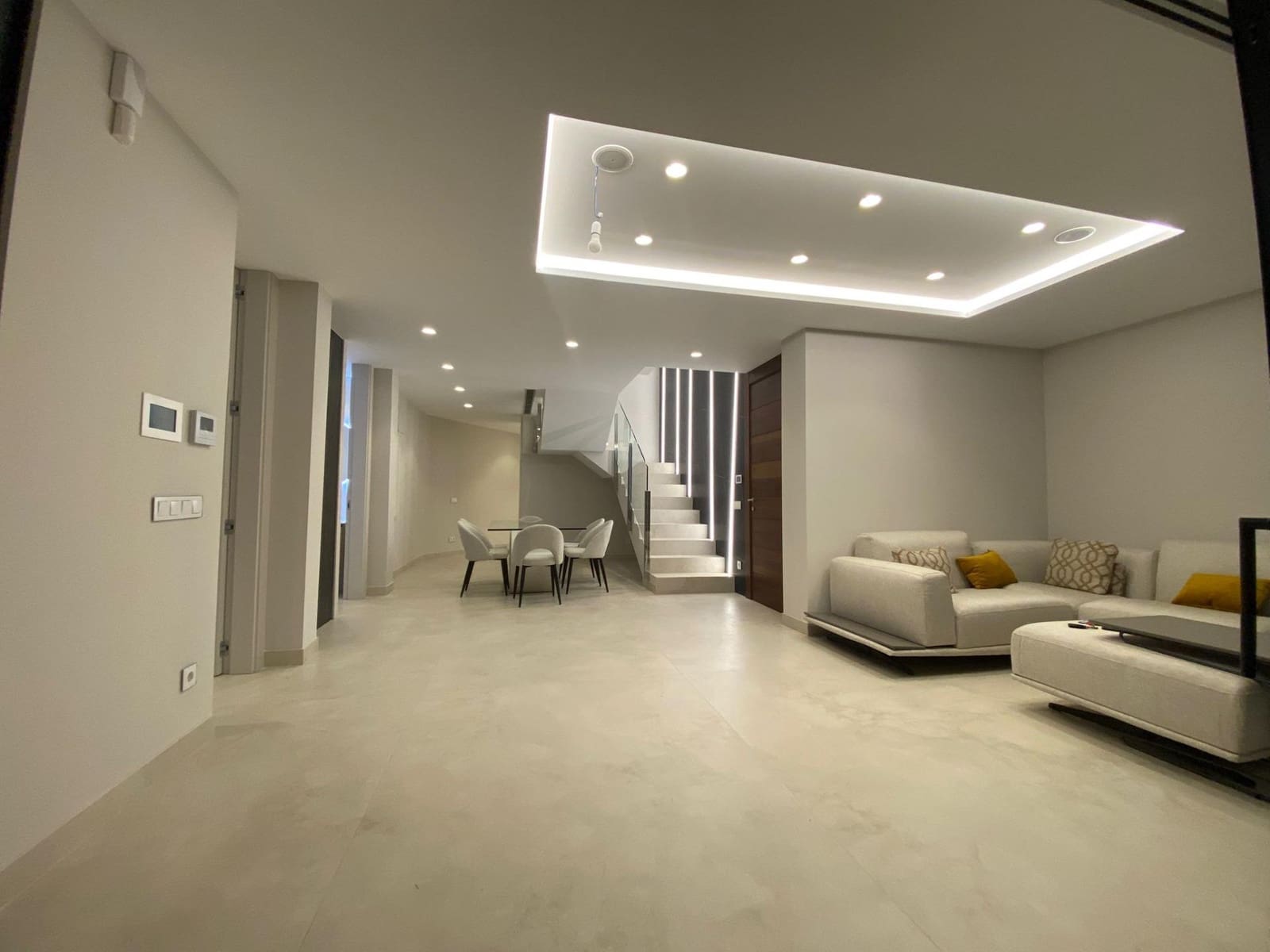 4 soverom Penthouse til salgs i Benidorm med svømmebasseng garasje - € 1 650 000 (Ref: 6169515)