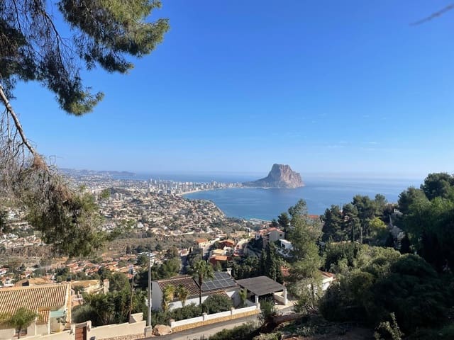 Chalet de 4 habitaciones en Calpe / Calp en venta con piscina - 1.550.000 € (Ref: 6169518)