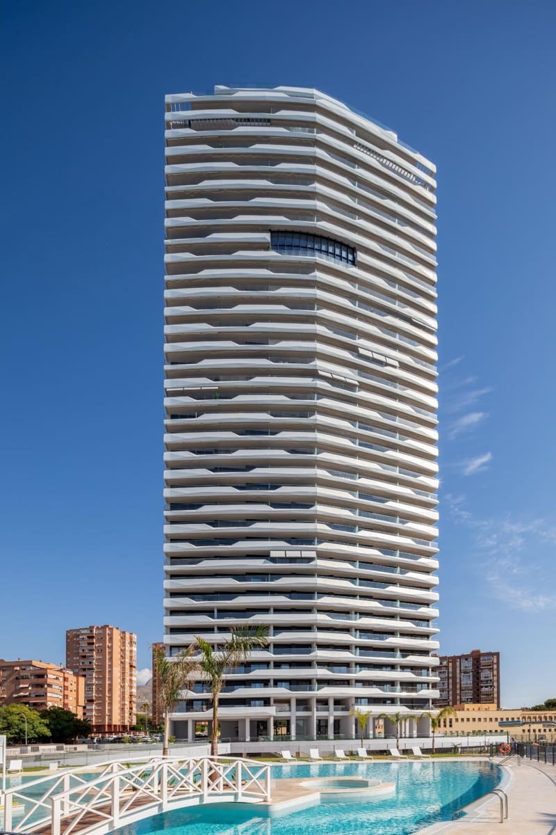 2 bedroom Apartment for sale in Benidorm with pool garage - € 665,000 (Ref: 6424220)