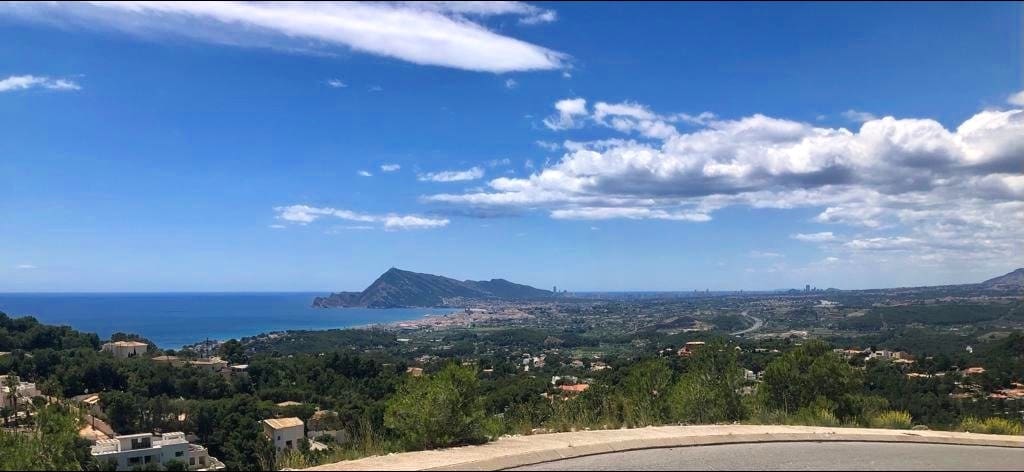 4 quarto Moradia para venda em Altea la Vella com piscina garagem - 1 913 000 € (Ref: 6877383)