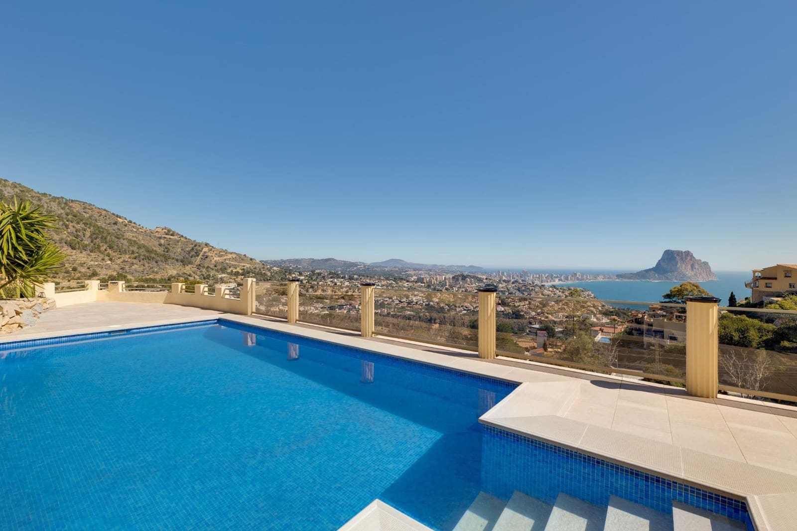 4 sovrum Villa till salu i Calpe / Calp med pool - 829 000 € (Ref: 6931664)