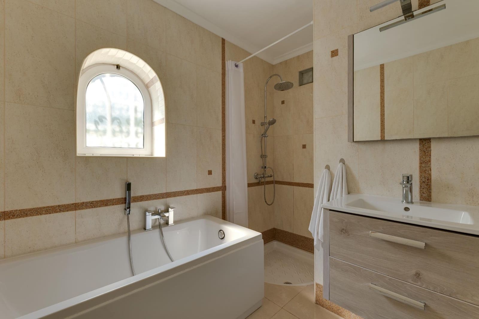 4 sovrum Villa till salu i Calpe / Calp med pool - 829 000 € (Ref: 6931664)