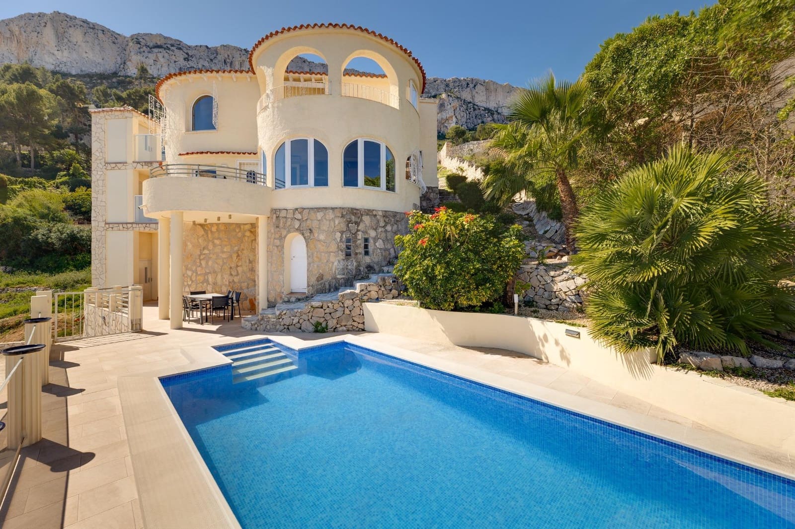 4 sovrum Villa till salu i Calpe / Calp med pool - 829 000 € (Ref: 6931664)