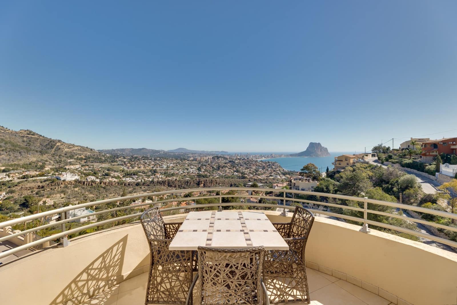4 sovrum Villa till salu i Calpe / Calp med pool - 829 000 € (Ref: 6931664)