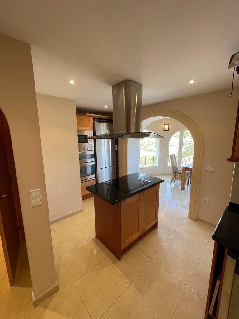 3 sovrum Villa till salu i Calpe / Calp med pool - 478 000 € (Ref: 7309804)