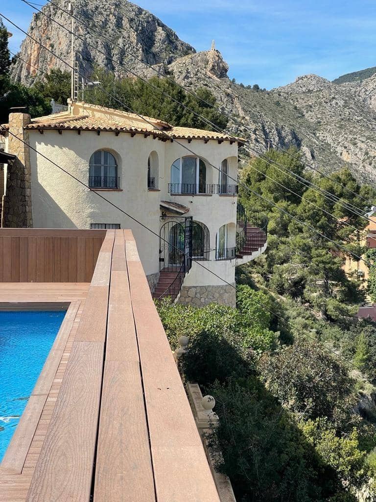 3 sovrum Villa till salu i Calpe / Calp med pool - 478 000 € (Ref: 7309804)
