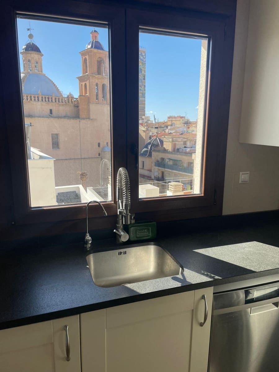 3 camera da letto Attico da affittare in Alicante citta con garage - 1.700 € (Rif: 7310471)