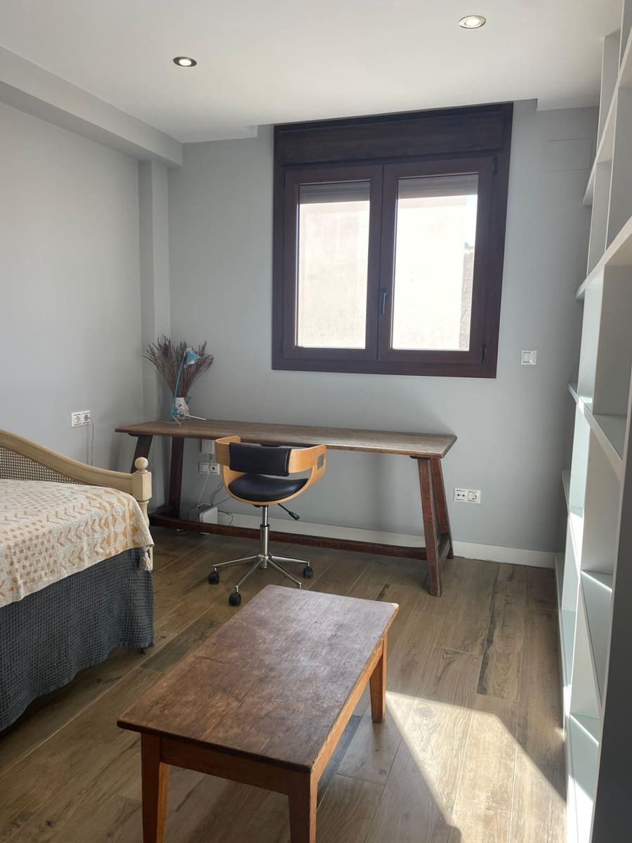 3 camera da letto Attico da affittare in Alicante citta con garage - 1.700 € (Rif: 7310471)