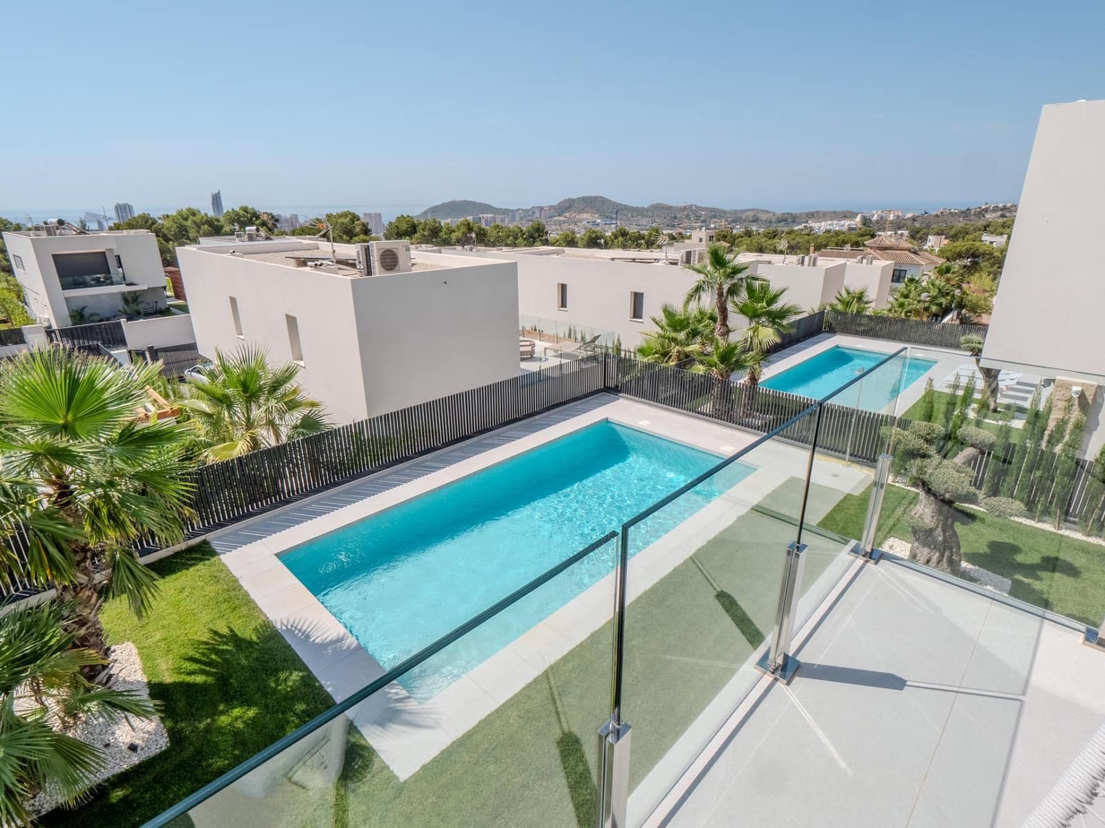 3 bedroom Villa for sale in Finestrat with pool - € 1,195,000 (Ref: 7756859)