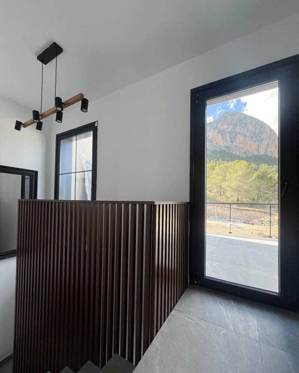 3 bedroom Villa for sale in Polop with pool - € 483,125 (Ref: 8838539)