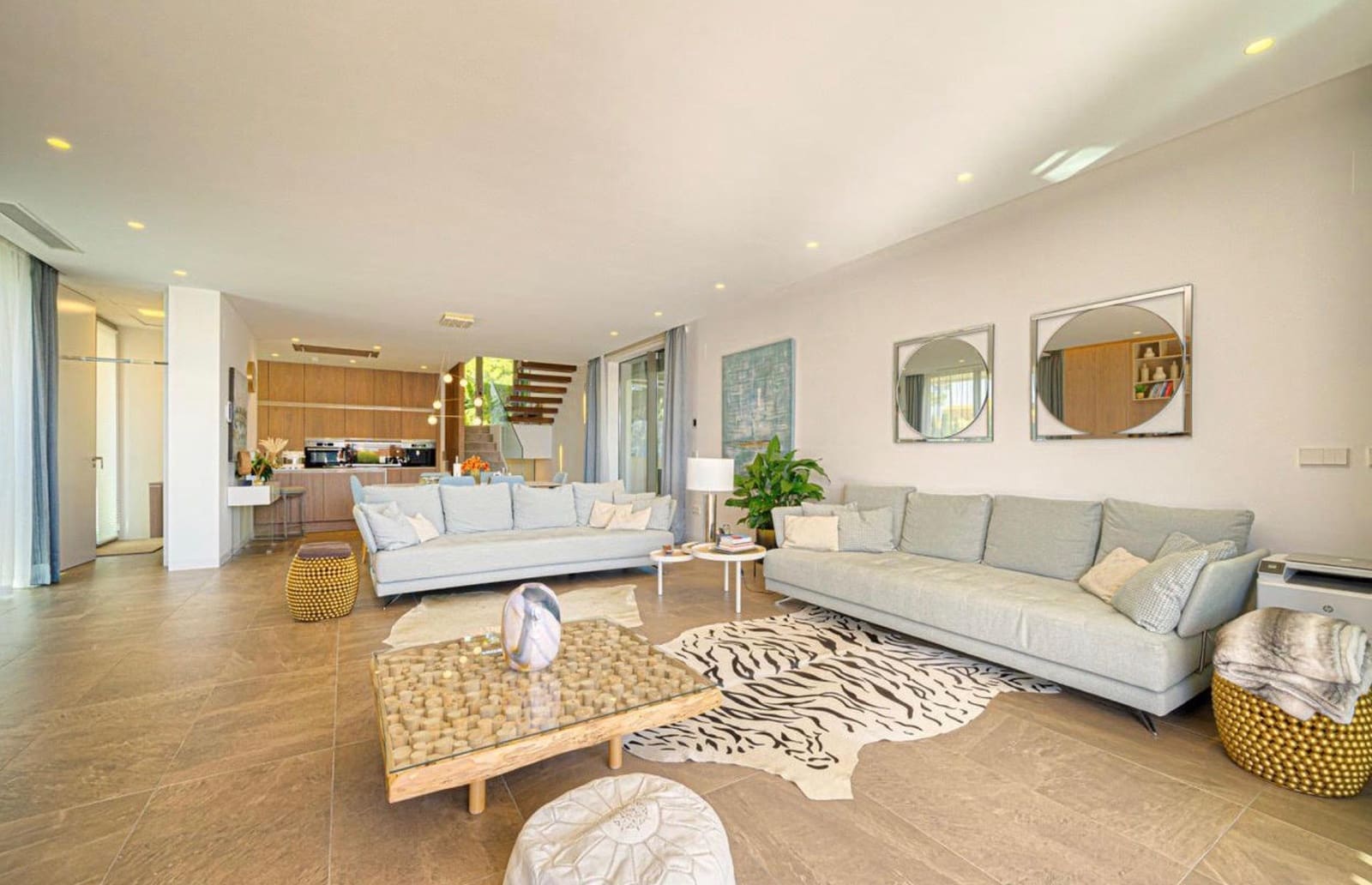 6 bedroom Villa for sale in Finestrat with pool garage - € 1,495,000 (Ref: 8847642)