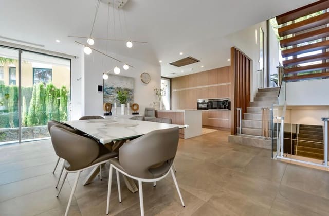 6 soveværelse Villa til salg i Finestrat med swimmingpool garage - € 1.495.000 (Ref: 8847642)