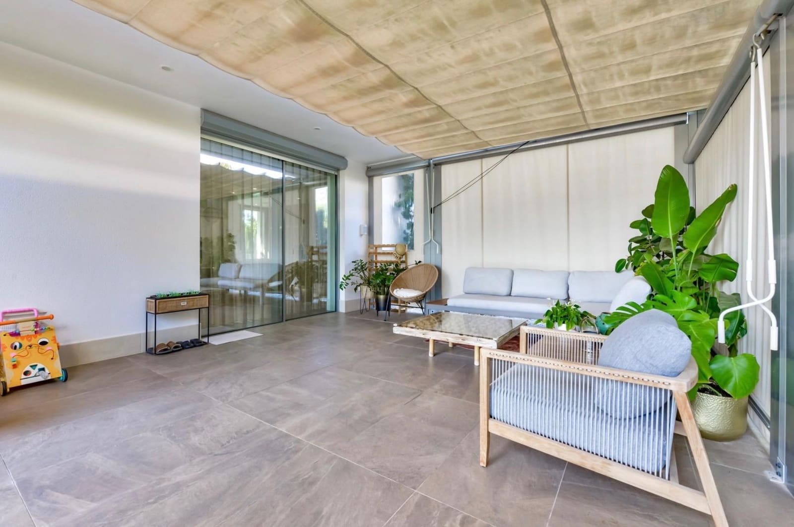 6 bedroom Villa for sale in Finestrat with pool garage - € 1,495,000 (Ref: 8847642)