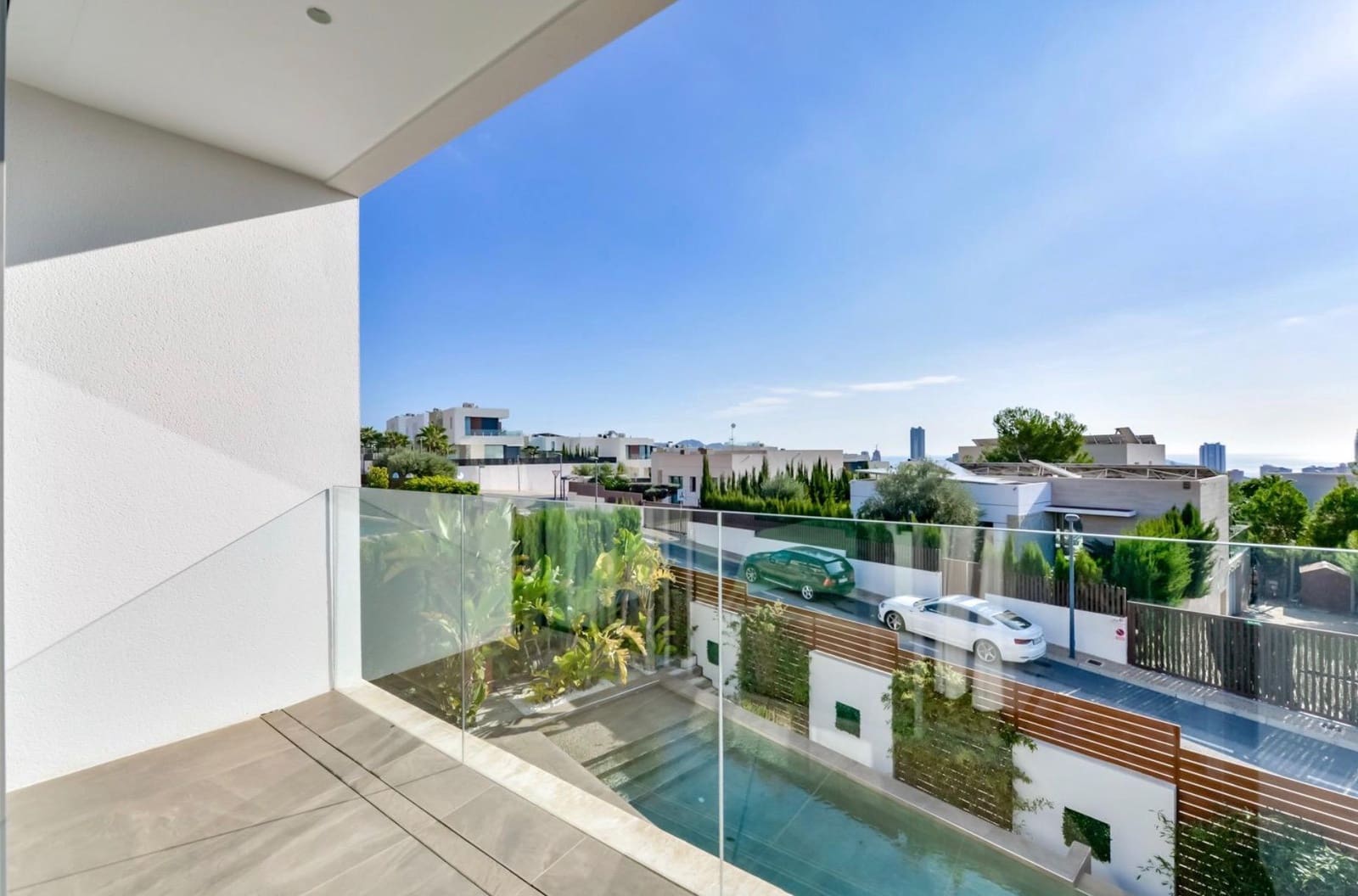 6 bedroom Villa for sale in Finestrat with pool garage - € 1,495,000 (Ref: 8847642)