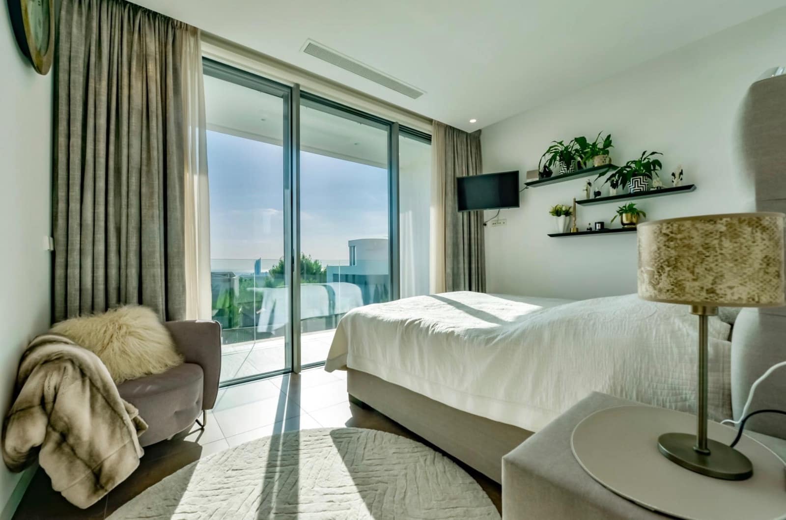 6 bedroom Villa for sale in Finestrat with pool garage - € 1,495,000 (Ref: 8847642)