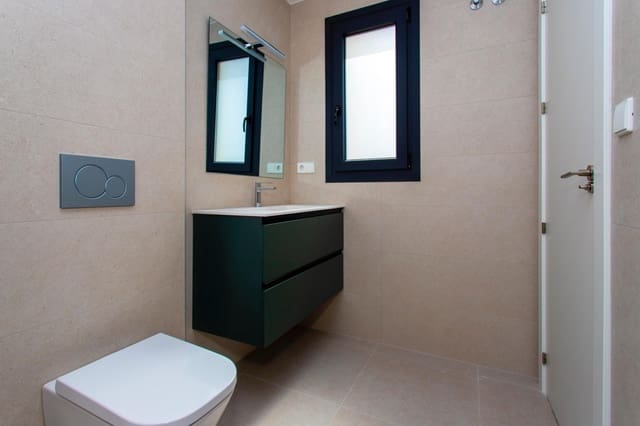 3 bedroom Apartment for sale in Monforte del Cid with pool - € 315,000 (Ref: 8950705)