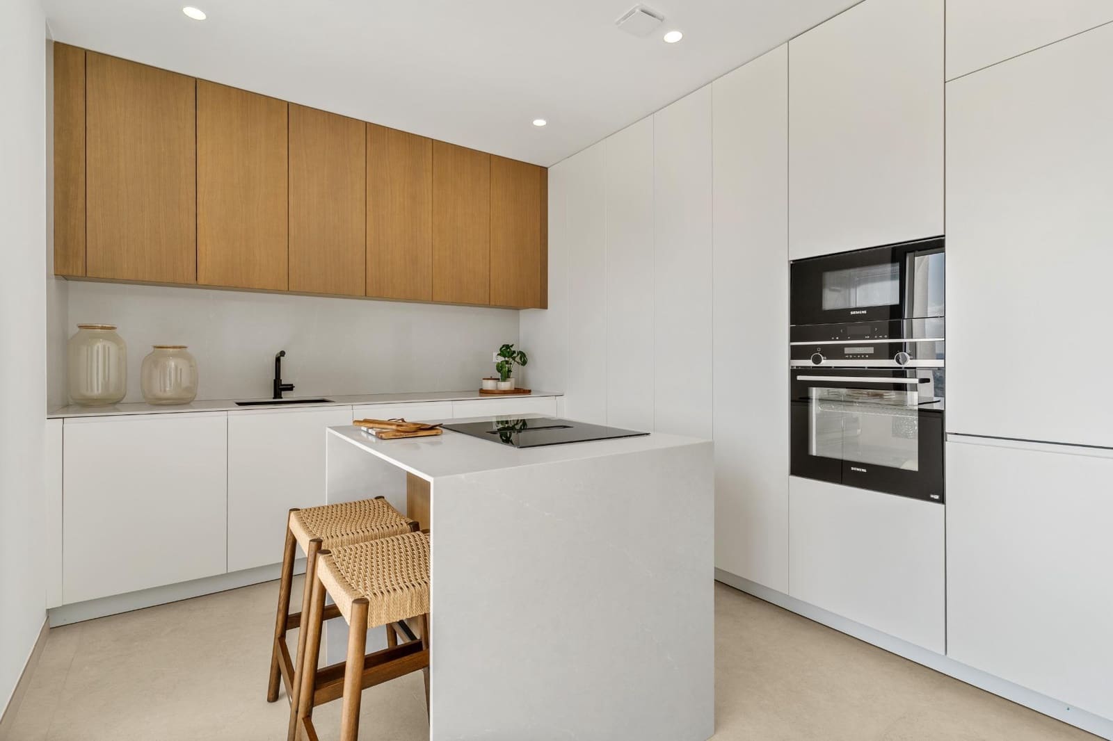 3 makuuhuone Huvila myytävänä paikassa Cumbre del Sol mukana uima-altaan - 1 600 850 € (Ref: 9038032)