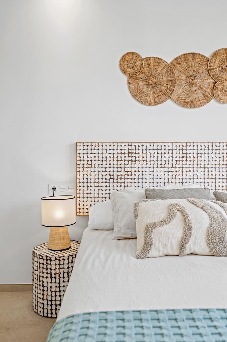 2 bedroom Apartment for sale in Los Alcazares with pool - € 265,000 (Ref: 9586521)