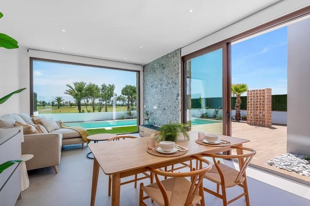 3 bedroom Villa for sale in Los Alcázares with pool - € 565,000 (Ref: 9604993)