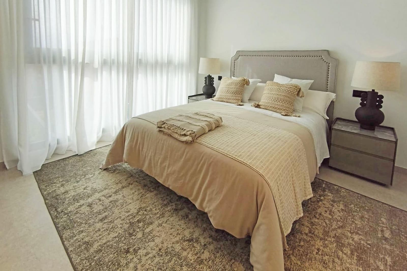 4 bedroom Villa for sale in La Nucia with pool - € 1,190,000 (Ref: 9947930)