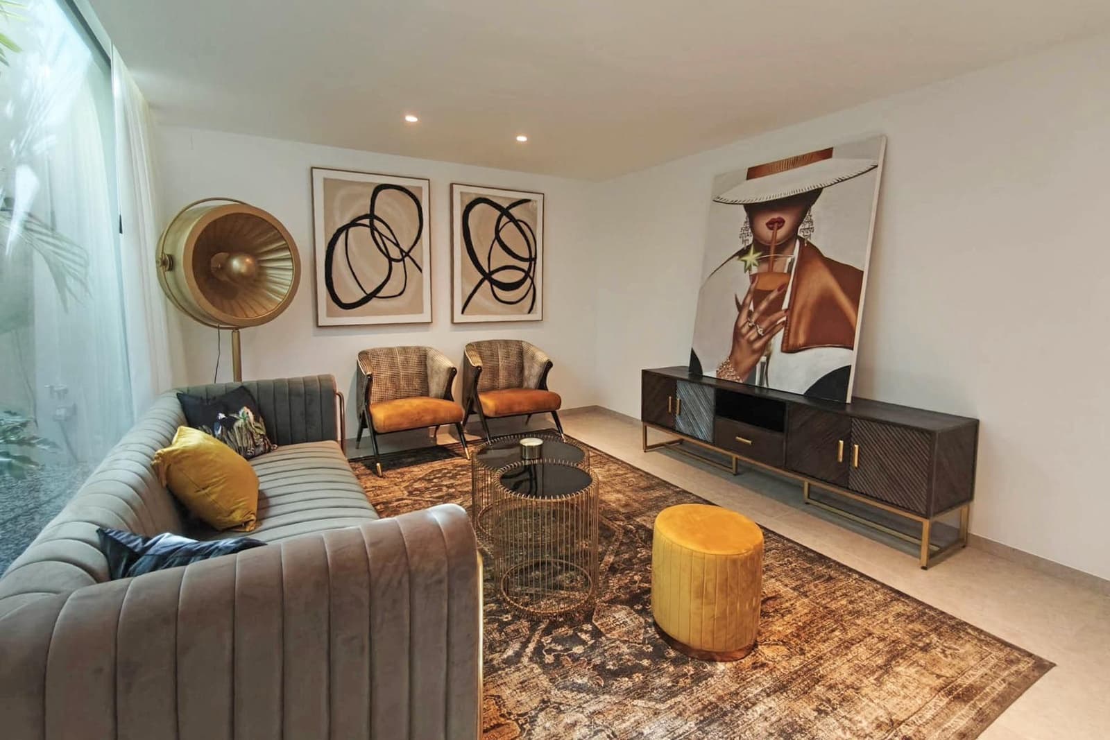 4 bedroom Villa for sale in La Nucia with pool - € 1,190,000 (Ref: 9947930)