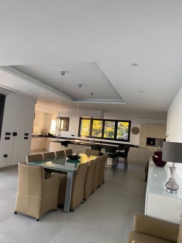 5 soverom Villa til salgs i Altea med svømmebasseng garasje - € 3 500 000 (Ref: 9949813)