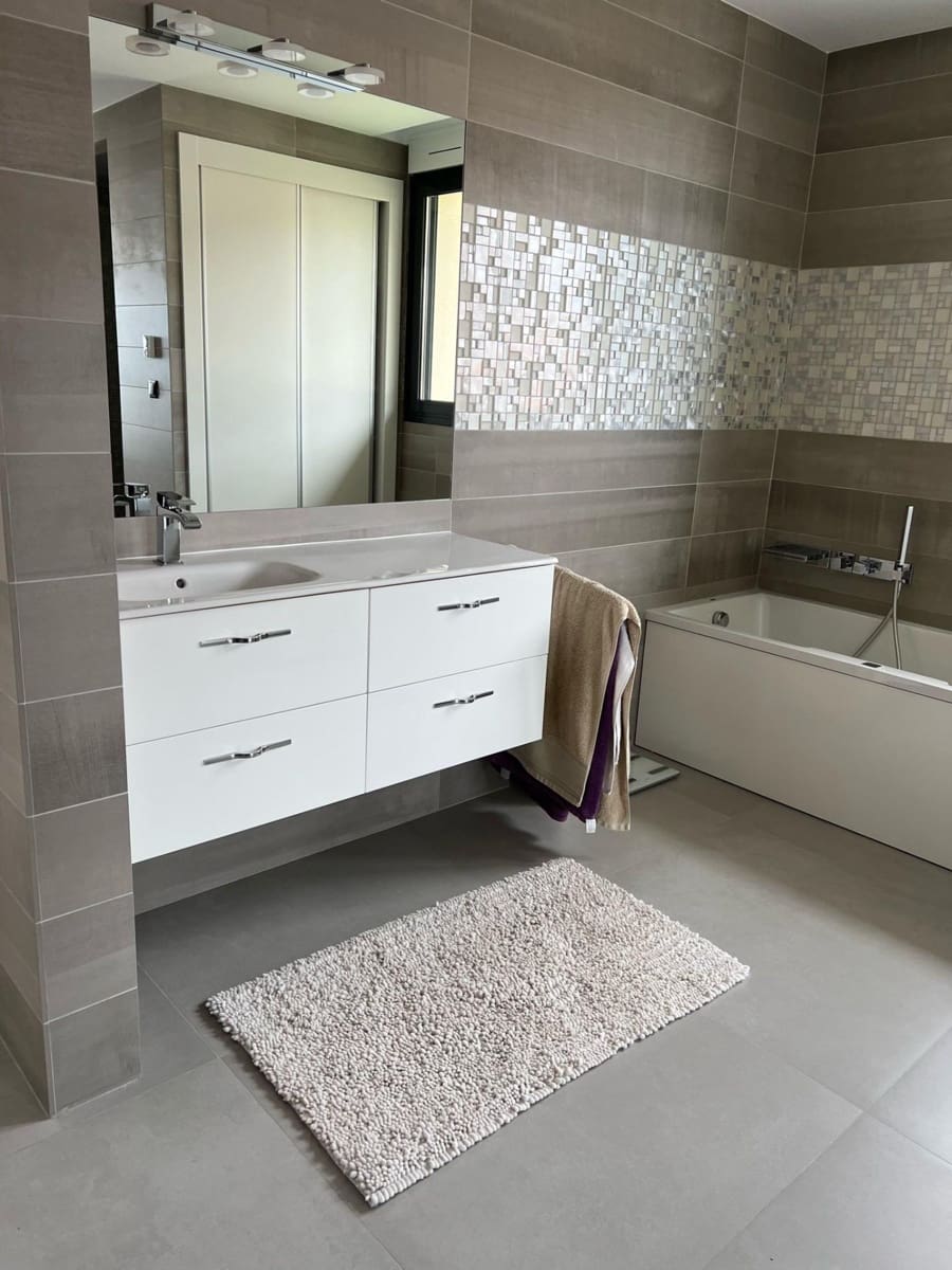 5 quarto Moradia para venda em Altea com piscina garagem - 3 500 000 € (Ref: 9949813)