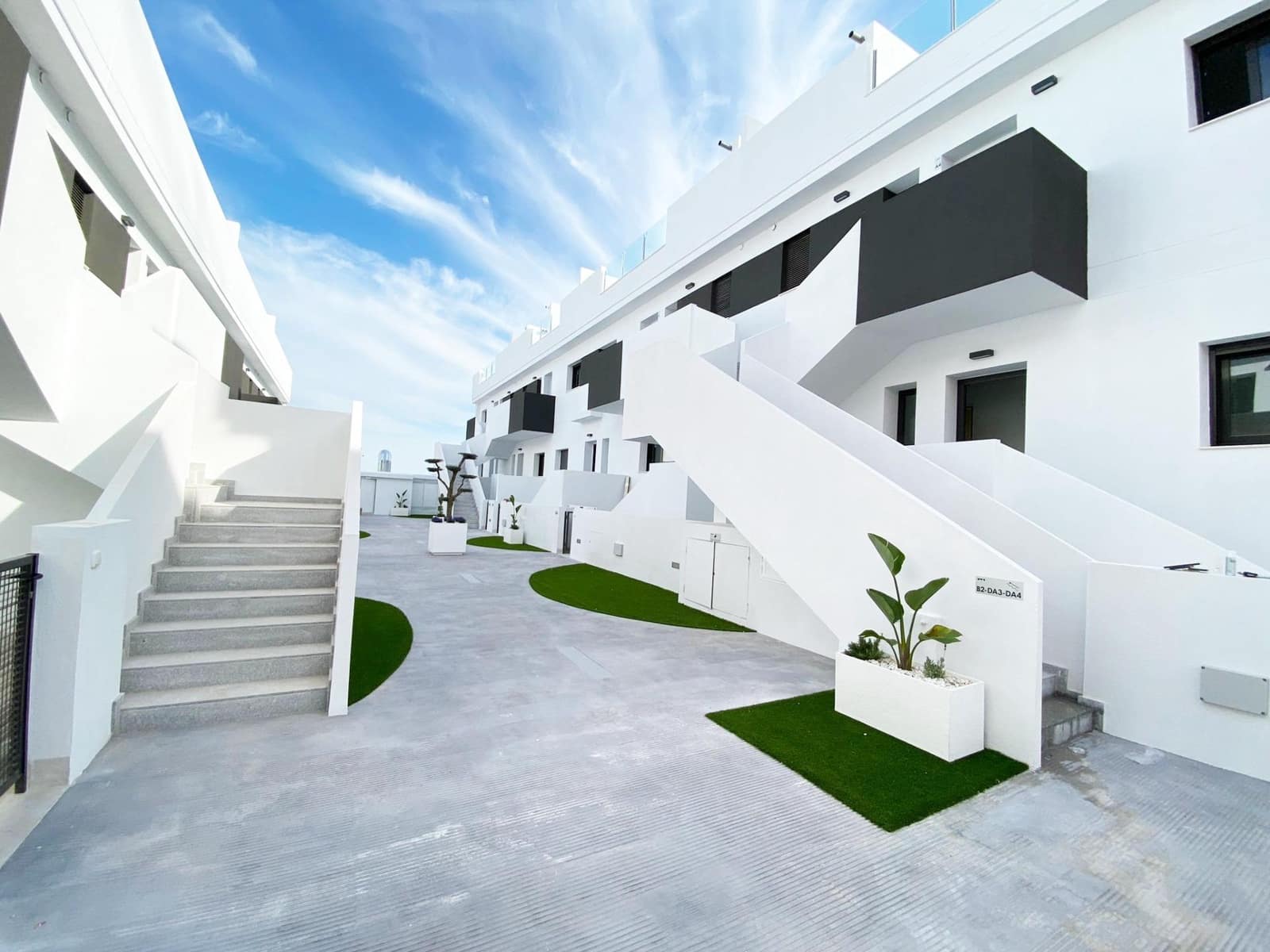 2 chambre Appartement à vendre à Torrevieja avec piscine - 330 000 € (Ref: 9994261)