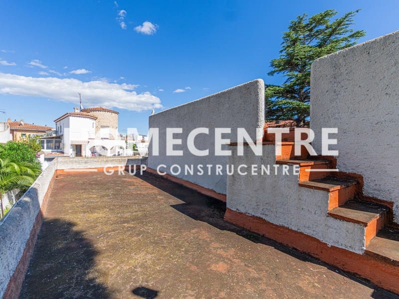 3 chambre Villa/Maison à vendre à Empuriabrava avec garage - 499 000 € (Ref: 9321752)