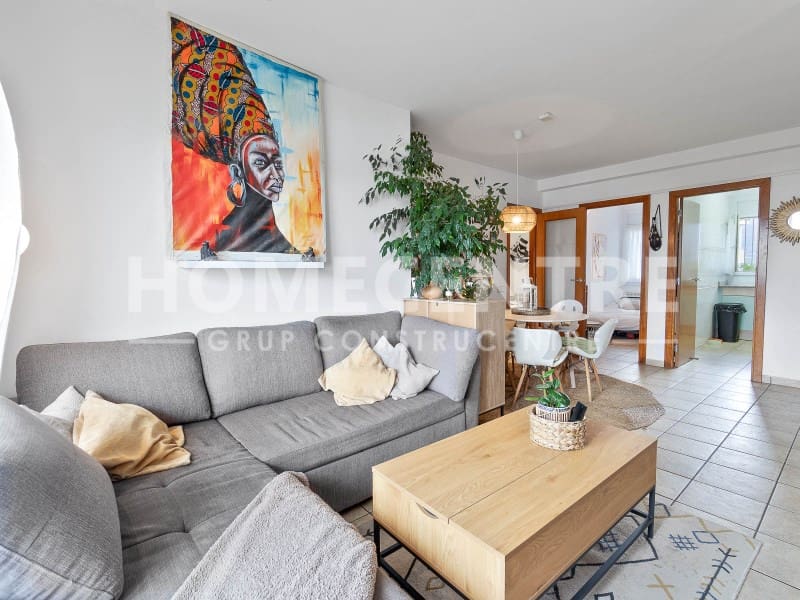 3 makuuhuone Huoneisto myytävänä paikassa Santa Margarida mukana 
autotalli - 245 000 € (Ref: 9335307)