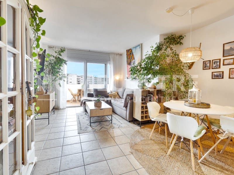 3 makuuhuone Huoneisto myytävänä paikassa Santa Margarida mukana 
autotalli - 245 000 € (Ref: 9335307)