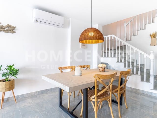 3 soveværelse Byhus til salg i Empuriabrava, Castelló d'Empúries - € 465.000 (Ref: 9335308)