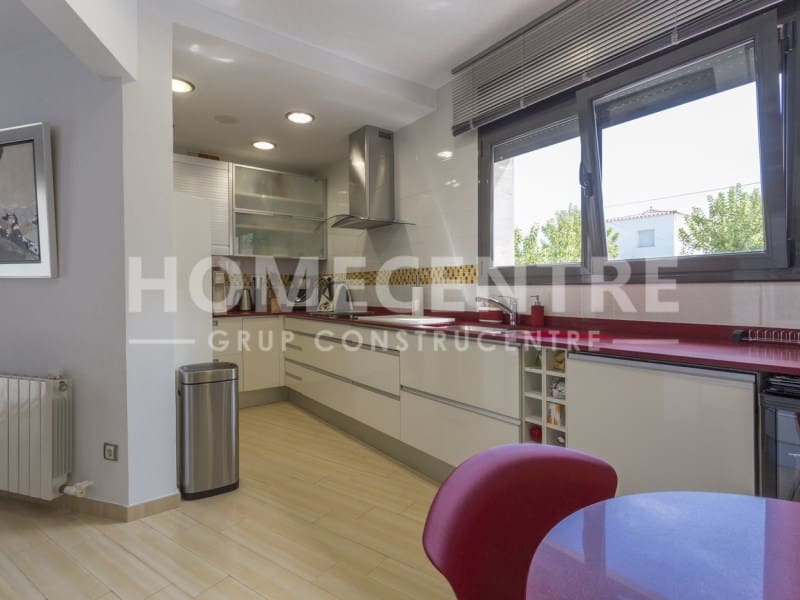 5 chambre Villa/Maison à vendre à Empuriabrava avec piscine garage - 1 380 000 € (Ref: 9335310)