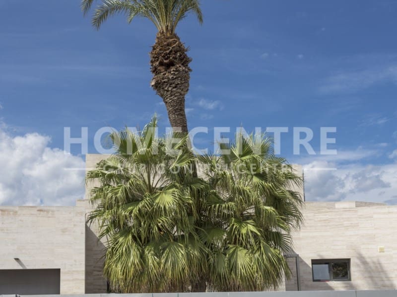 5 chambre Villa/Maison à vendre à Empuriabrava avec piscine garage - 1 380 000 € (Ref: 9335310)