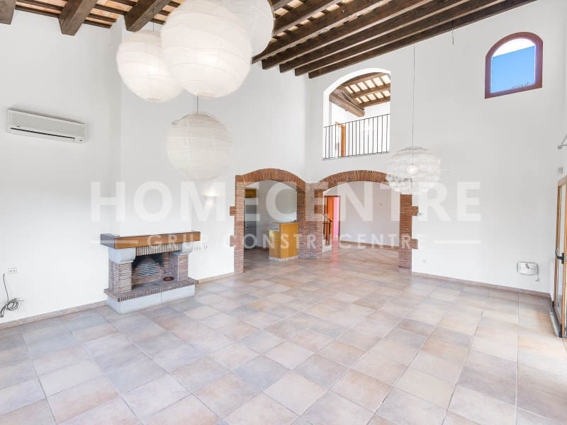 4 bedroom Villa for sale in Peralada with garage - € 795,000 (Ref: 9335311)