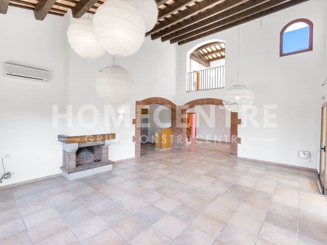 4 bedroom Villa for sale in Peralada with garage - € 795,000 (Ref: 9335311)