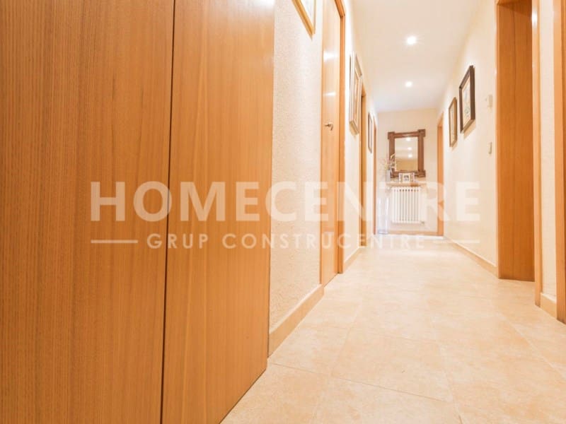 4 chambre Villa/Maison à vendre à Empuriabrava avec garage - 900 000 € (Ref: 9335314)