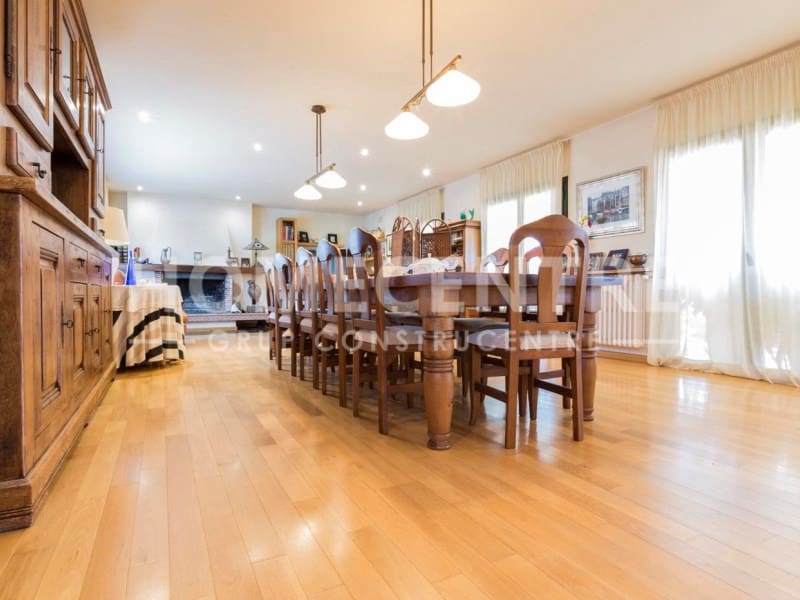 4 chambre Villa/Maison à vendre à Empuriabrava avec garage - 900 000 € (Ref: 9335314)