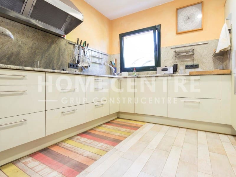 4 chambre Villa/Maison à vendre à Empuriabrava avec garage - 900 000 € (Ref: 9335314)