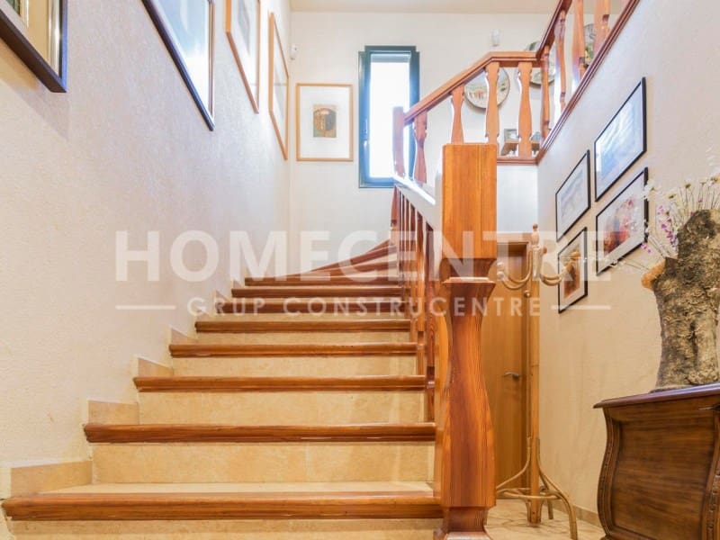 4 chambre Villa/Maison à vendre à Empuriabrava avec garage - 900 000 € (Ref: 9335314)