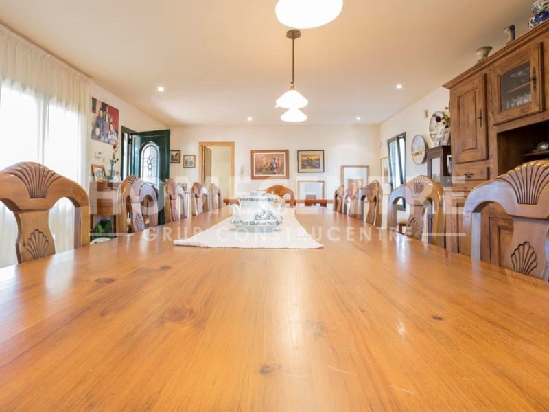 4 chambre Villa/Maison à vendre à Empuriabrava avec garage - 900 000 € (Ref: 9335314)