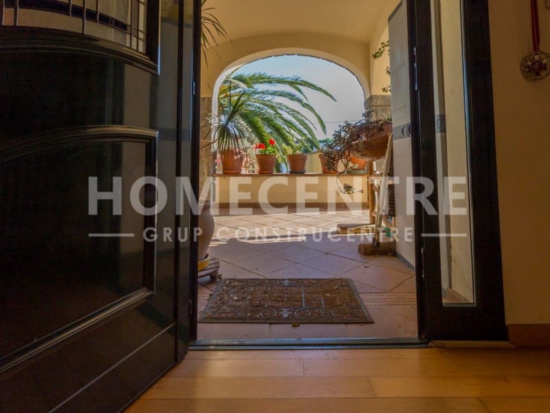 4 chambre Villa/Maison à vendre à Empuriabrava avec garage - 900 000 € (Ref: 9335314)
