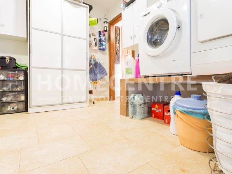 4 chambre Villa/Maison à vendre à Empuriabrava avec garage - 900 000 € (Ref: 9335314)