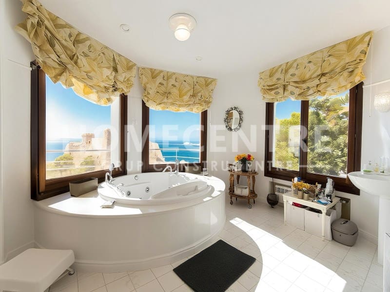 5 slaapkamer Villa te koop in Roses - € 2.649.000 (Ref: 9335315)