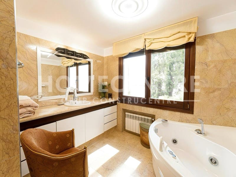 5 slaapkamer Villa te koop in Roses - € 2.649.000 (Ref: 9335315)